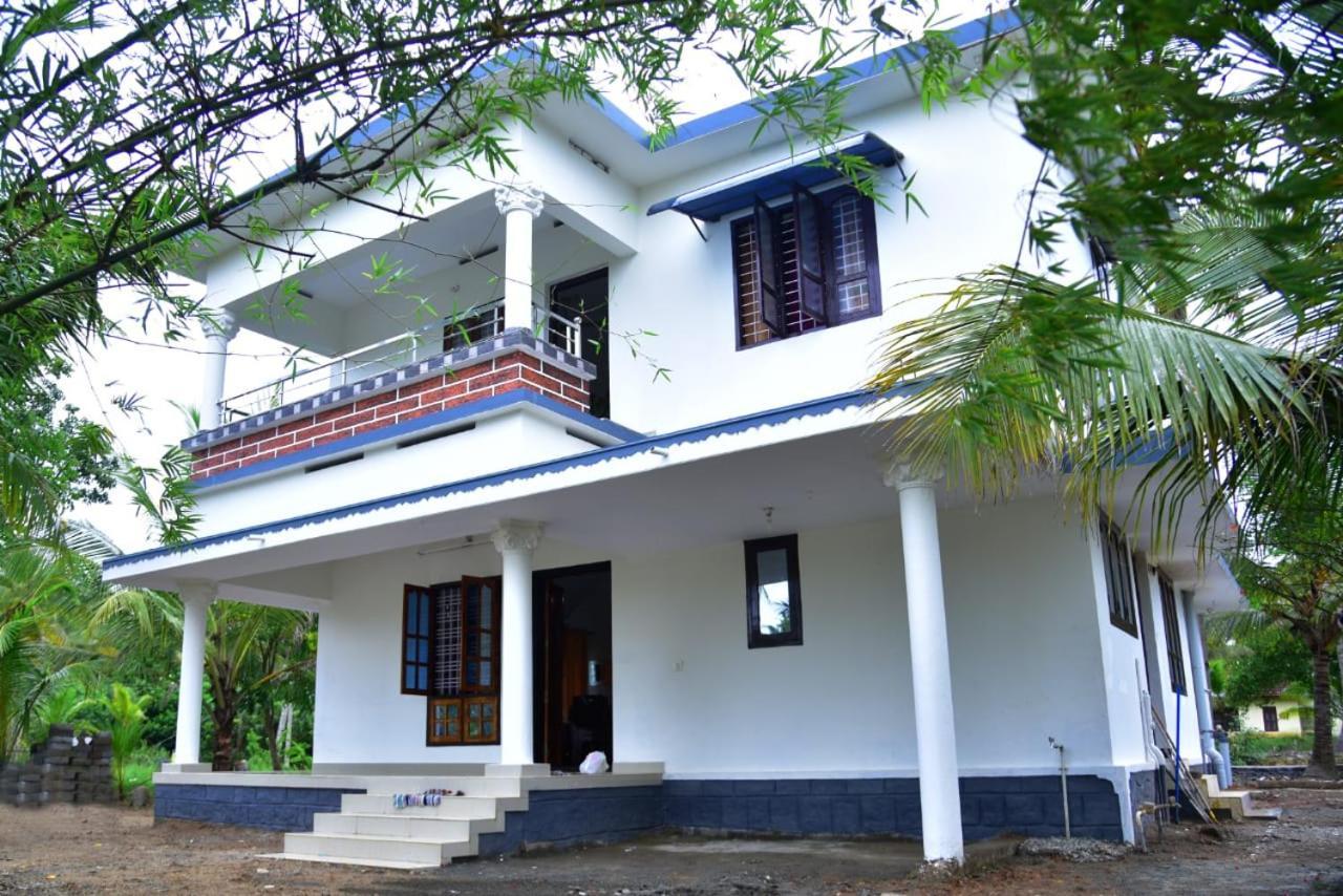 Aqua Green Home Stay Munroe Island Екстер'єр фото
